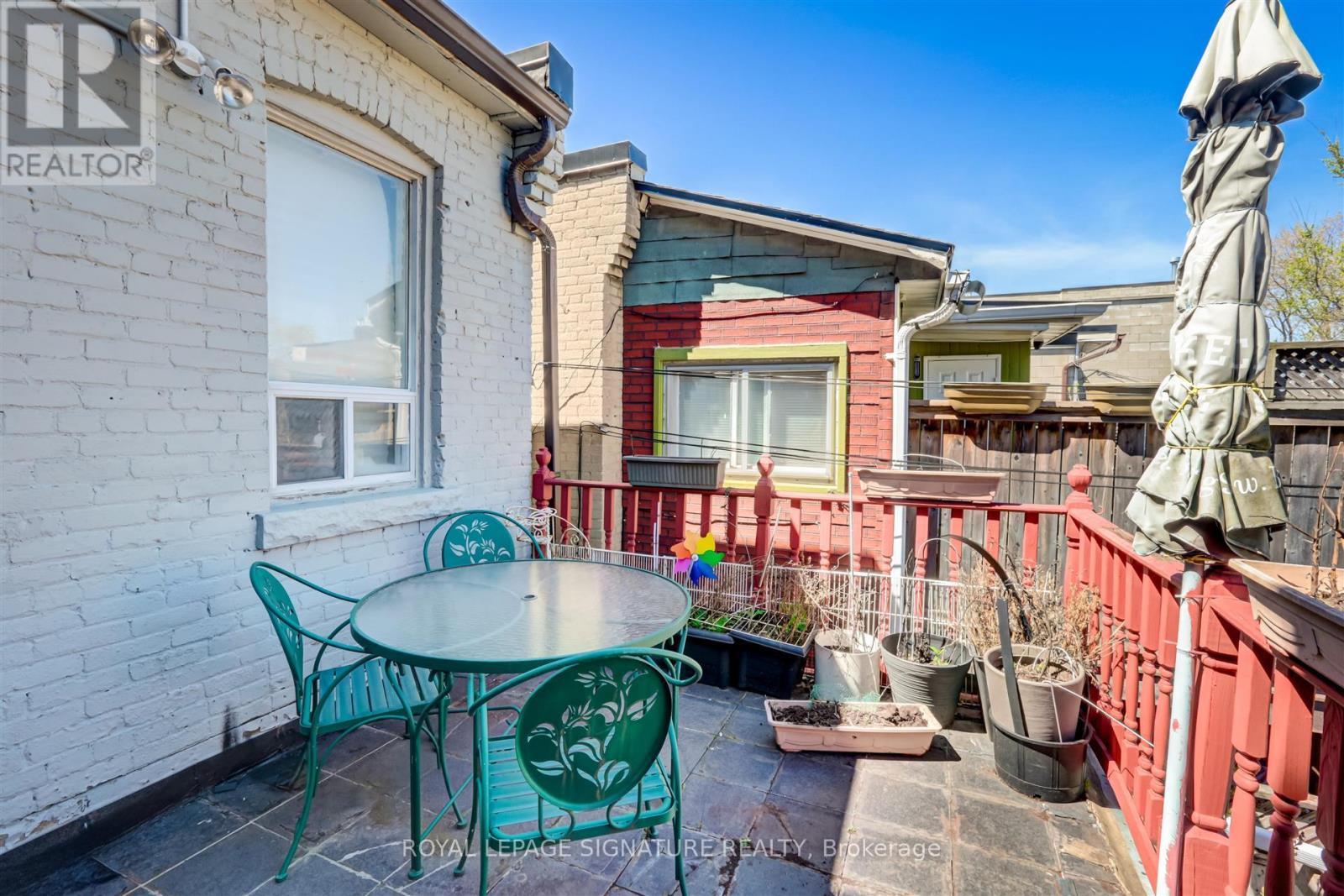 3142 Dundas Street W, Toronto, Ontario  M6P 2A1 - Photo 26 - W11883776
