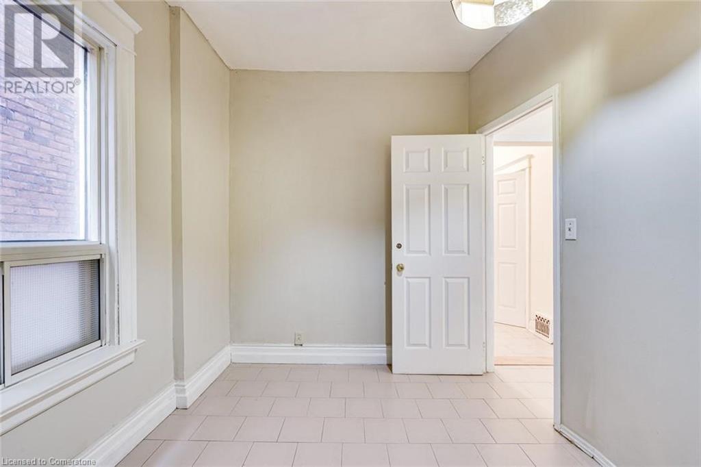 94 Wentworth Street N, Hamilton, Ontario  L8L 5V4 - Photo 10 - 40683796