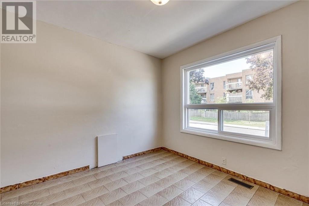 94 Wentworth Street N, Hamilton, Ontario  L8L 5V4 - Photo 6 - 40683796