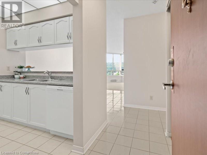 495 8 Highway Unit# 703, Stoney Creek, Ontario  L8G 5E1 - Photo 4 - 40683792