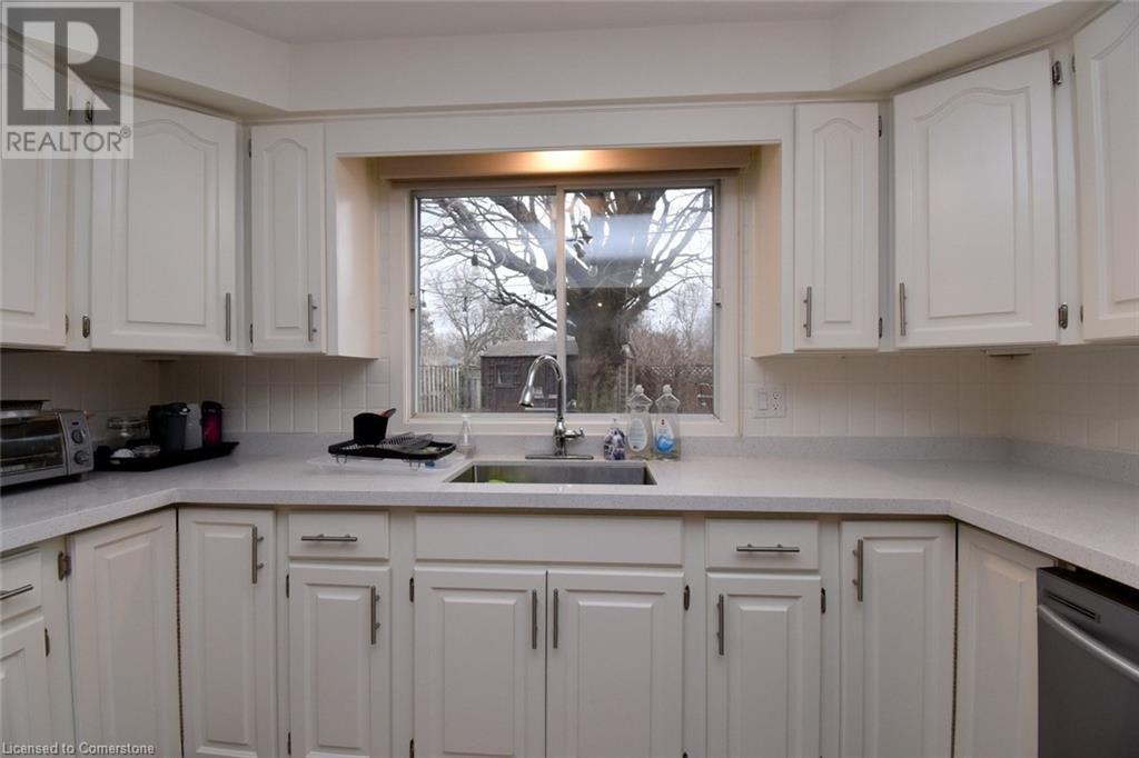 142 Council Crescent, Ancaster, Ontario  L9G 1V1 - Photo 6 - 40683597