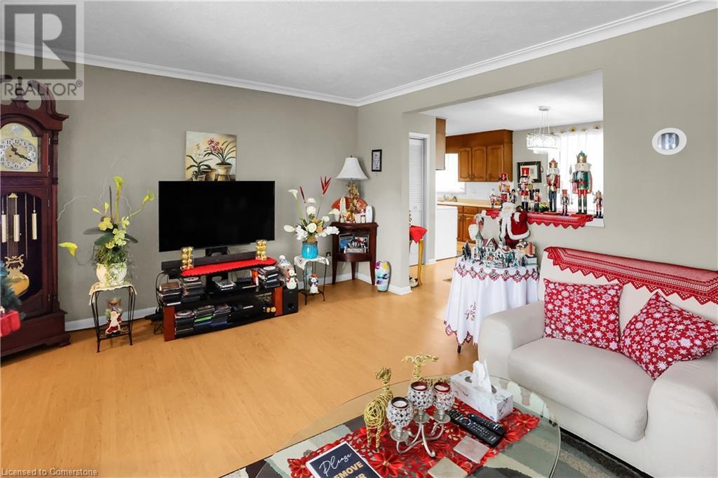 5934 North StreetNiagara Falls, Ontario  L2G 1J8 - Photo 5 - 40683321