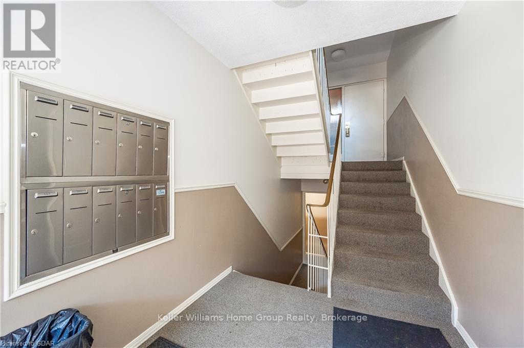 101 - 53 Conroy Crescent, Guelph, Ontario  N1G 2V5 - Photo 6 - X11879826