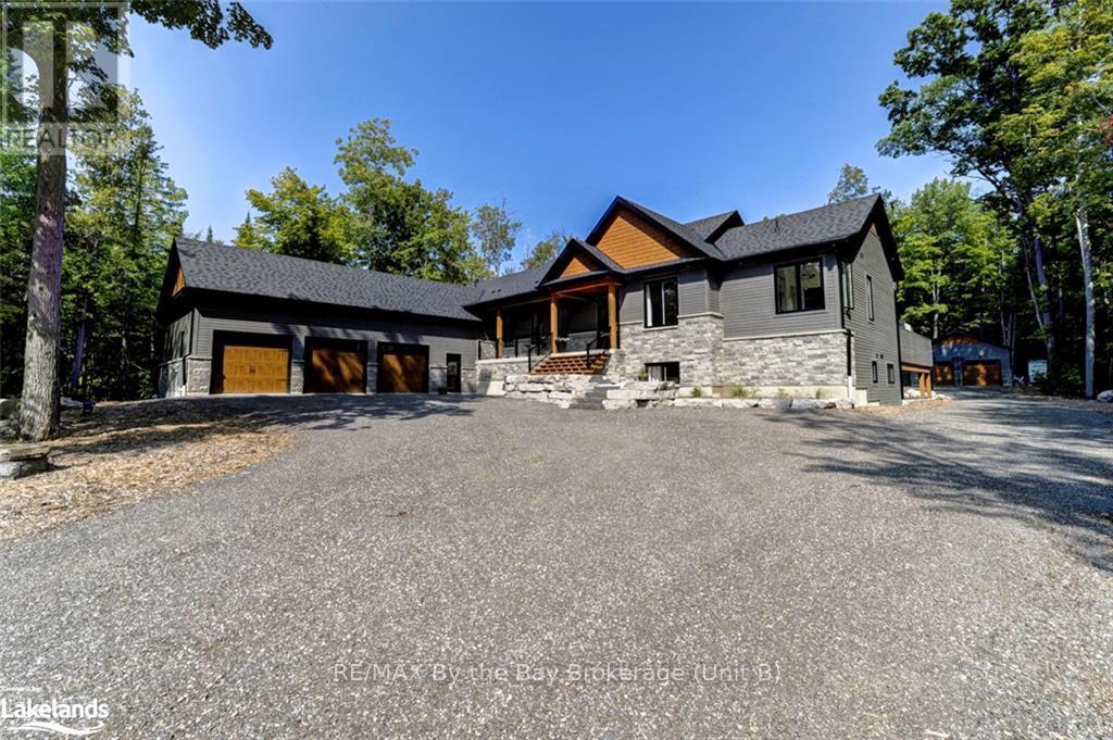 95 SPRUCE STREET, Tiny, Ontario