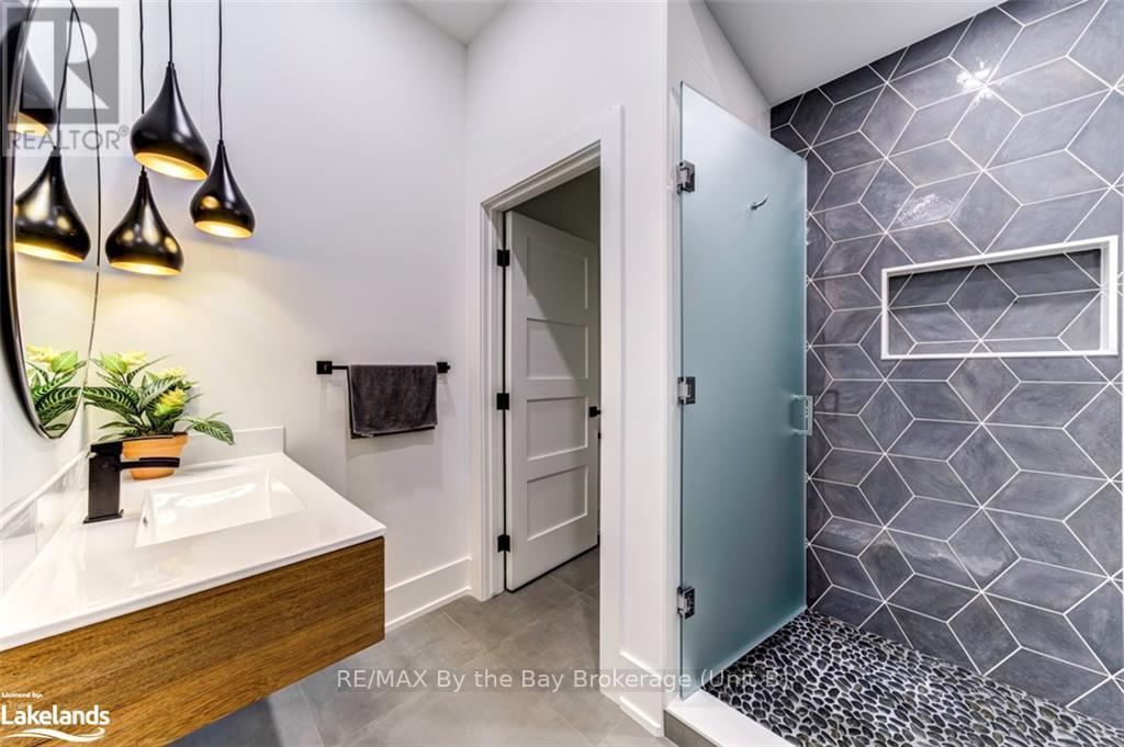 95 Spruce Street, Tiny, Ontario  L0L 1P1 - Photo 30 - S10895236