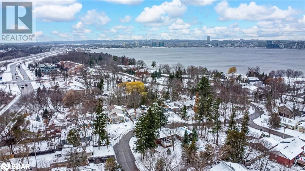 203 Southview Road, Barrie, Ontario  L4N 3X6 - Photo 2 - 40683541