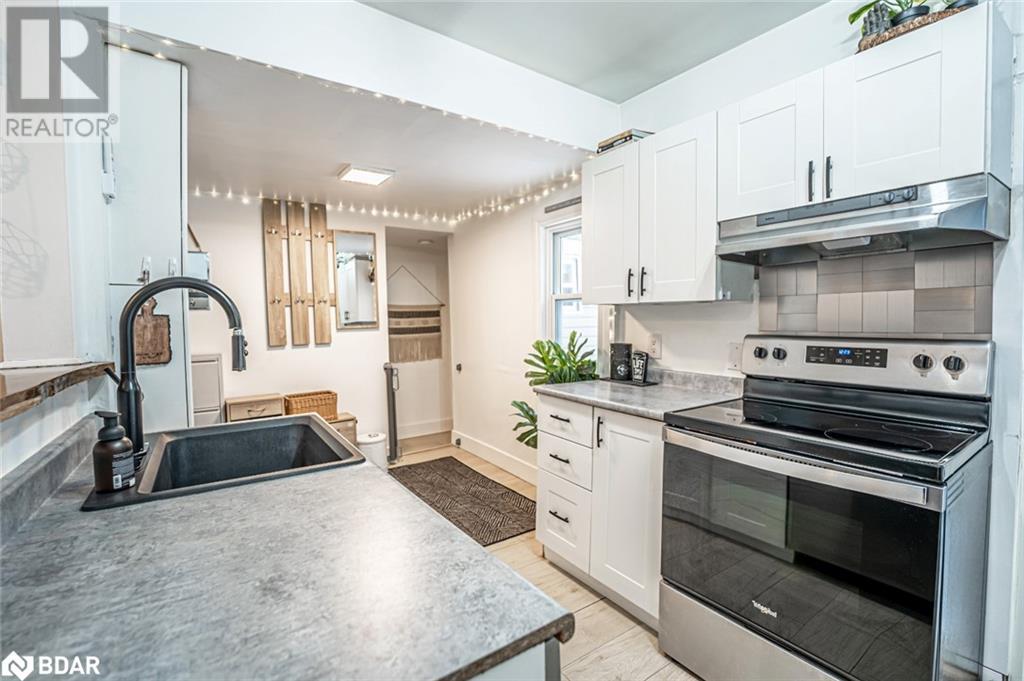 203 Southview Road, Barrie, Ontario  L4N 3X6 - Photo 7 - 40683541