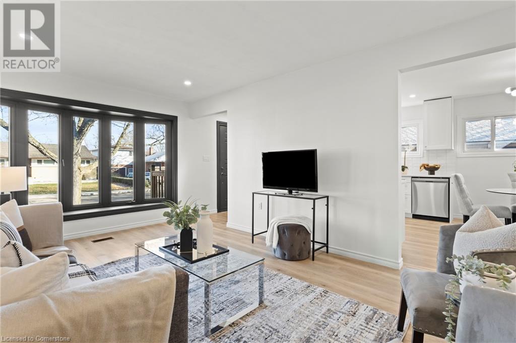 20 Burfield Avenue, Hamilton, Ontario  L8T 2J9 - Photo 11 - 40683804