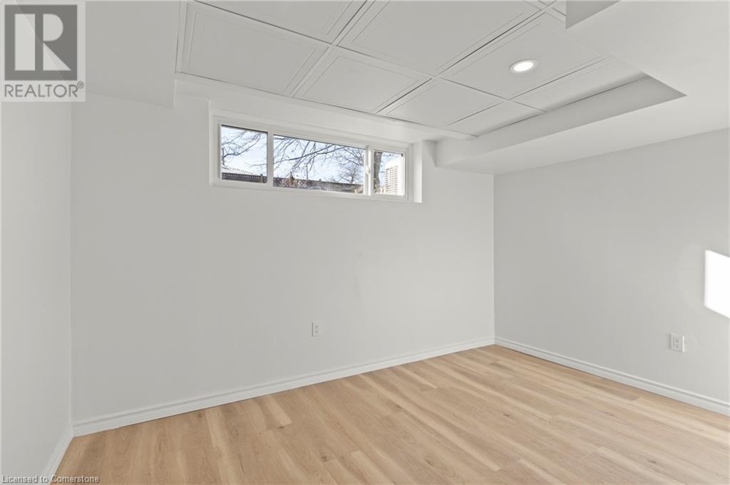 20 Burfield Avenue, Hamilton, Ontario  L8T 2J9 - Photo 37 - 40683804