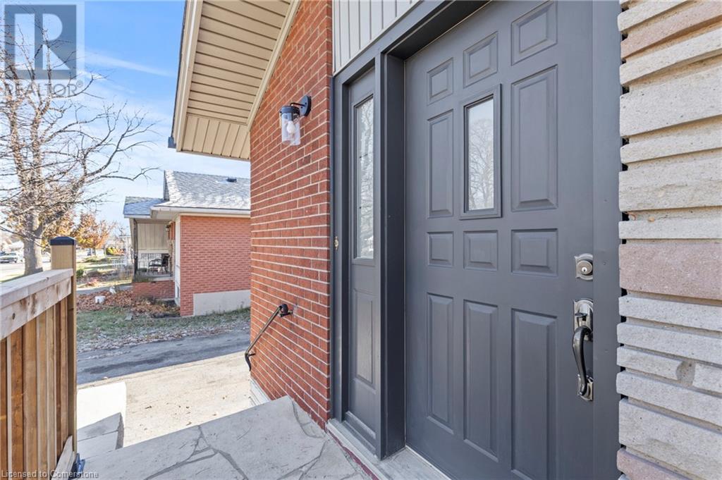 20 Burfield Avenue, Hamilton, Ontario  L8T 2J9 - Photo 5 - 40683804