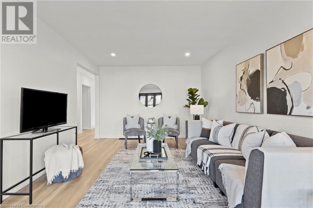 20 Burfield Avenue, Hamilton, Ontario  L8T 2J9 - Photo 8 - 40683804