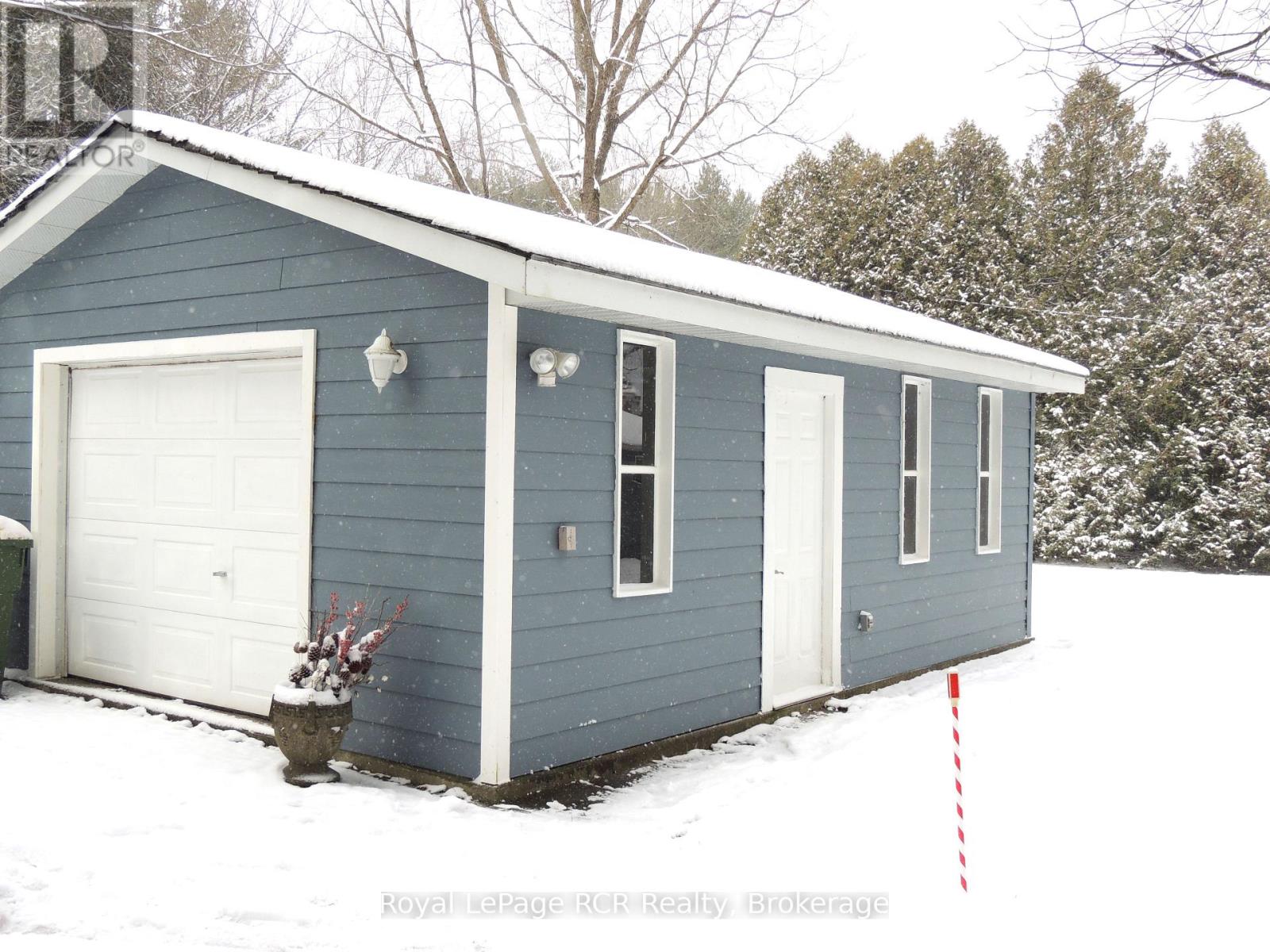 211 Point Road, Grey Highlands, Ontario  N0C 1E0 - Photo 8 - X11883996