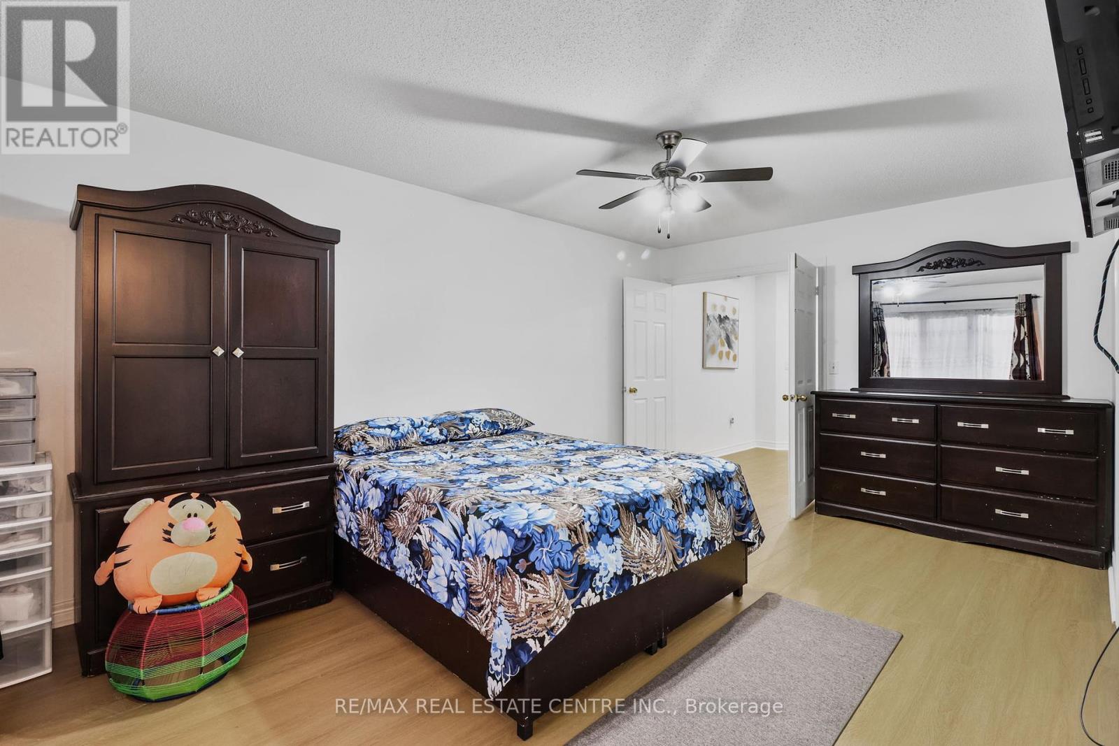 25 Heartview Road, Brampton (Sandringham-Wellington), Ontario  L6Z 0C6 - Photo 17 - W11883958