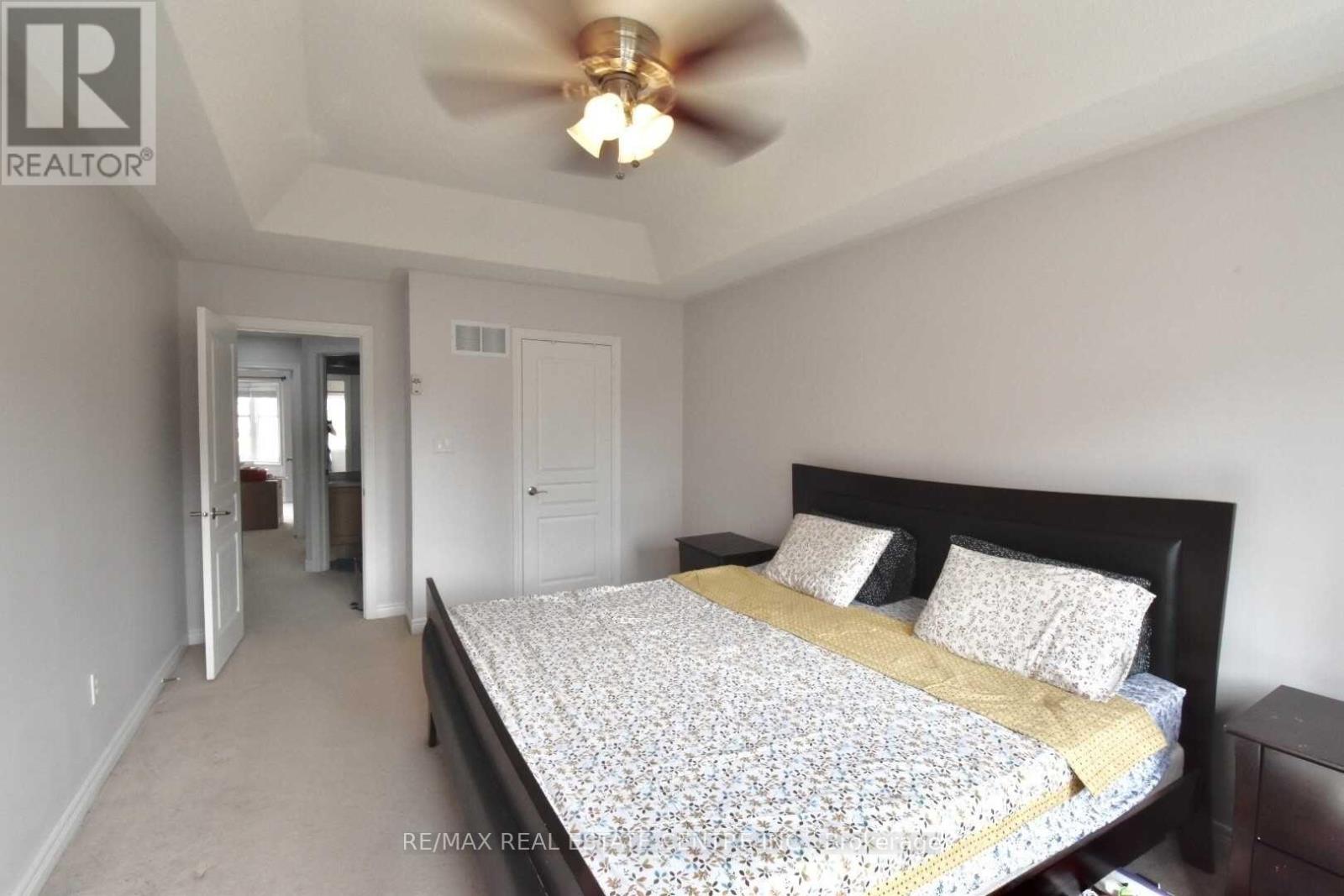 5468 Fudge Terrace, Mississauga, Ontario  L5M 0A9 - Photo 11 - W11880353