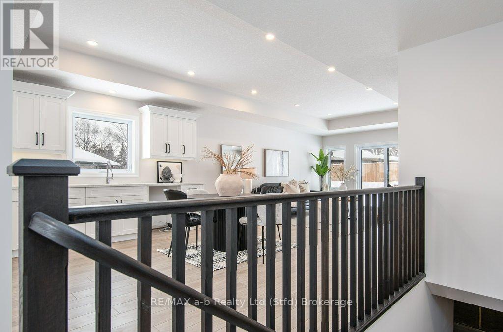 30 Diamond Street, East Zorra-Tavistock, Ontario  N0B 2R0 - Photo 5 - X11880209