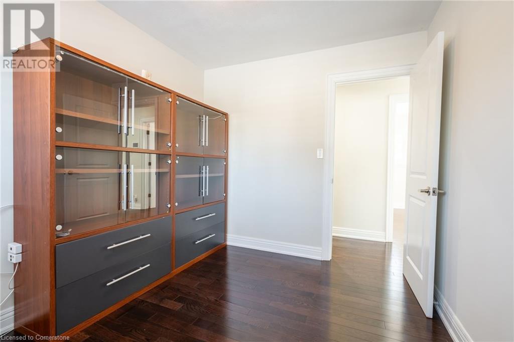 5247 Spruce Avenue, Burlington, Ontario  L7L 1N2 - Photo 15 - 40683592