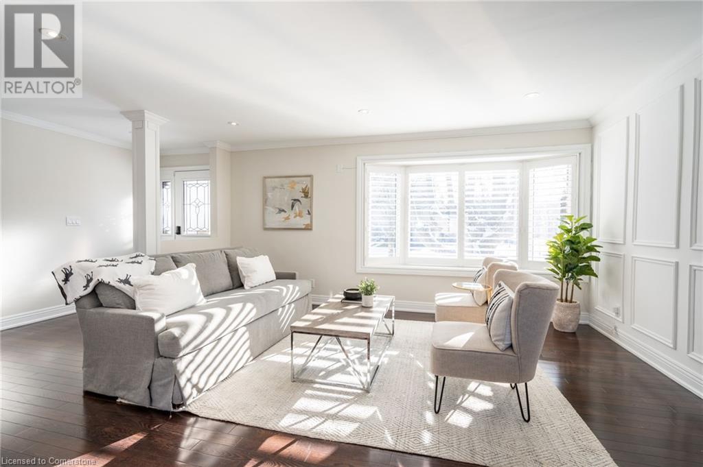 5247 Spruce Avenue, Burlington, Ontario  L7L 1N2 - Photo 3 - 40683592