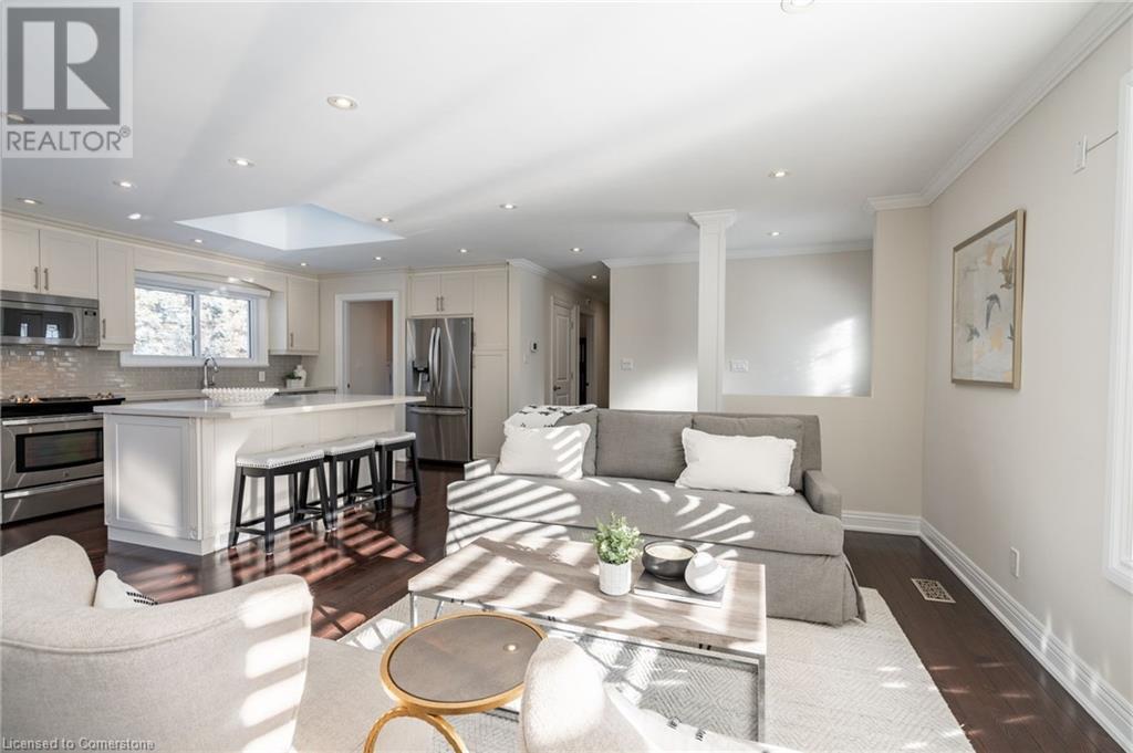 5247 Spruce Avenue, Burlington, Ontario  L7L 1N2 - Photo 4 - 40683592