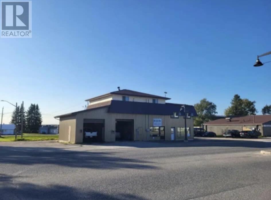 122 Forestry Rd, Longlac, Ontario  P0T 2A0 - Photo 17 - TB243686