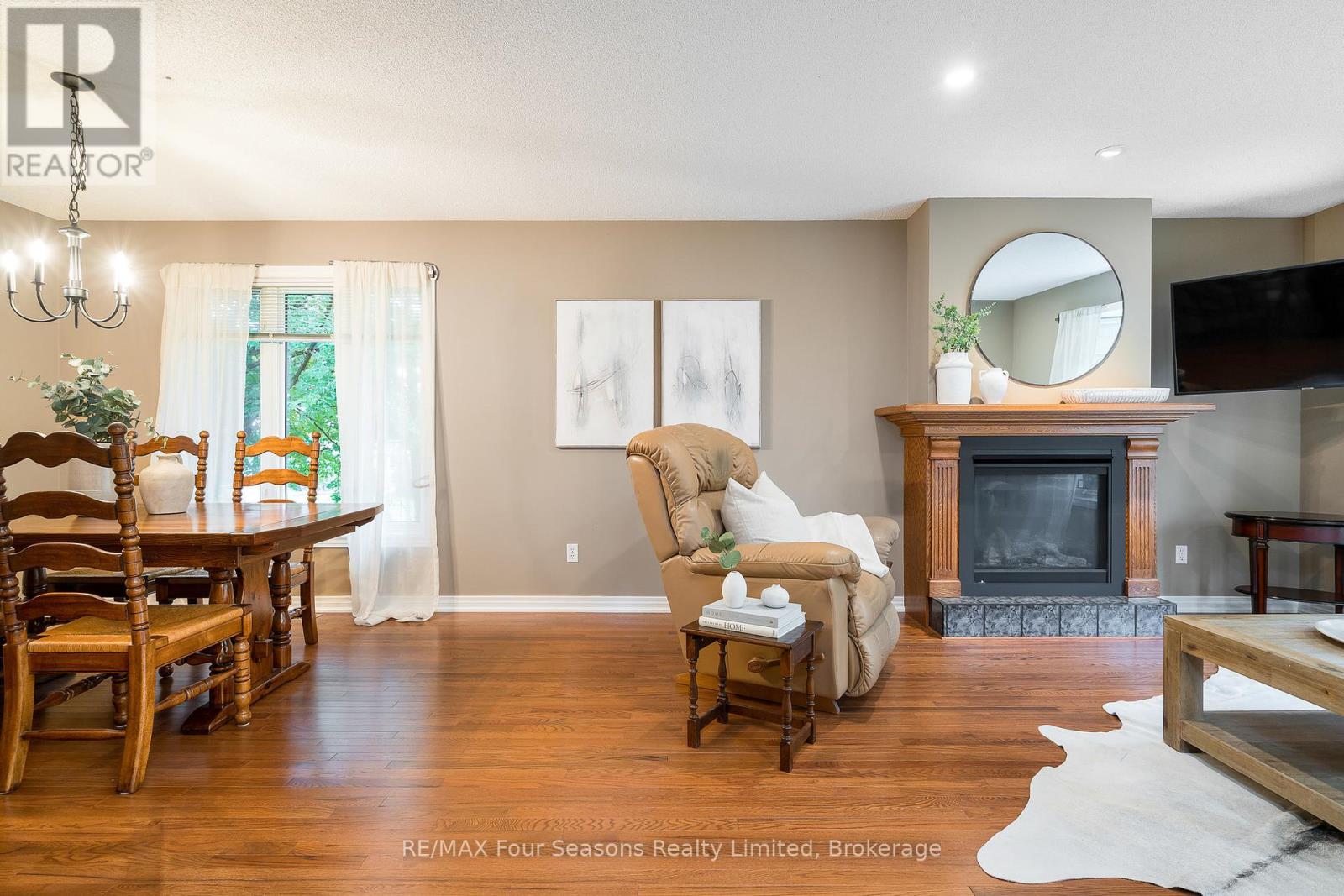 84 Wasaga Sands Drive, Wasaga Beach, Ontario  L9Z 1J2 - Photo 11 - S11884153