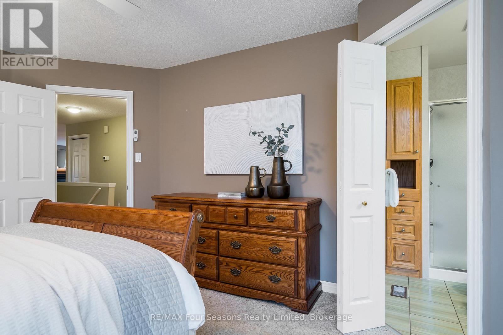 84 Wasaga Sands Drive, Wasaga Beach, Ontario  L9Z 1J2 - Photo 13 - S11884153