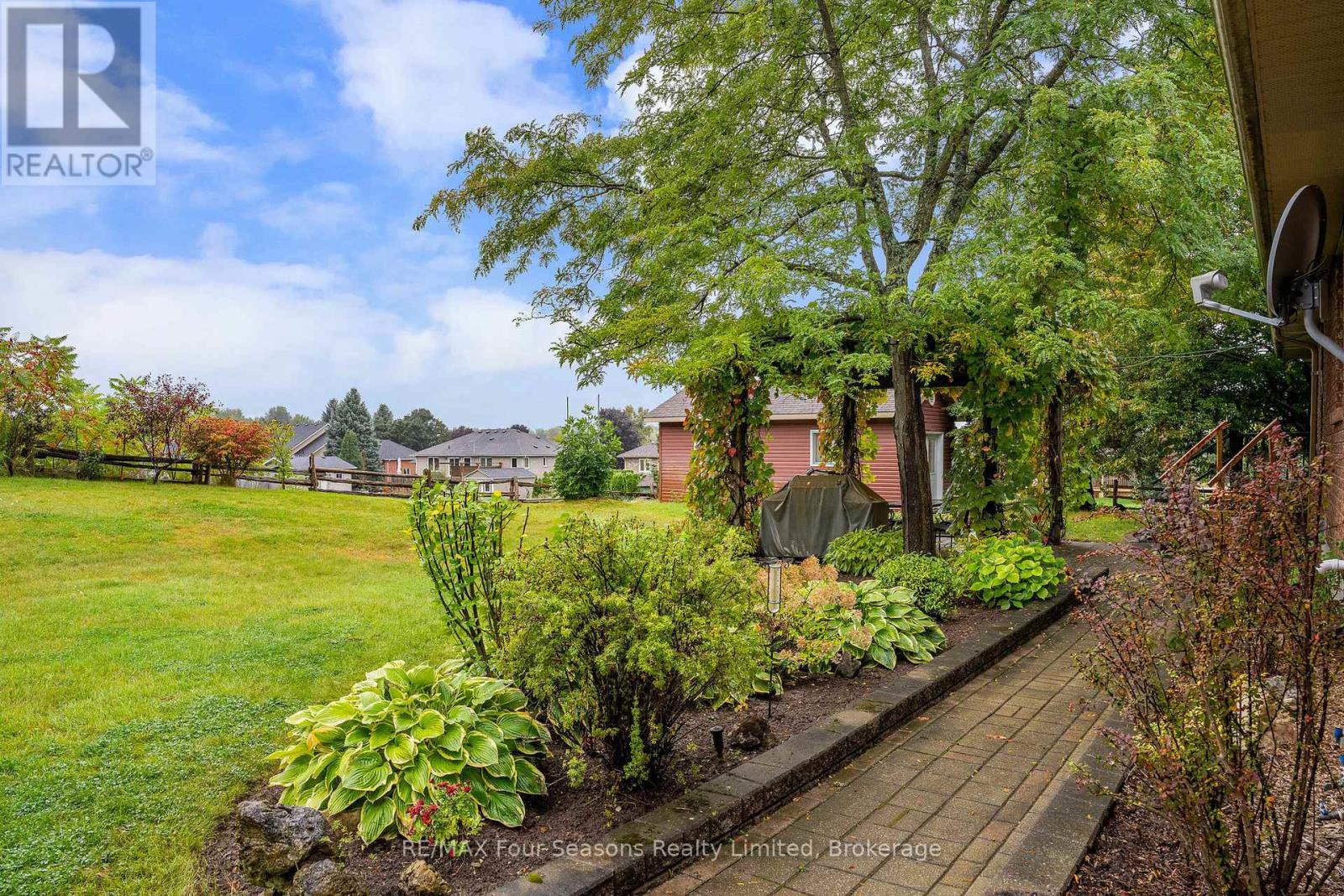 84 Wasaga Sands Drive, Wasaga Beach, Ontario  L9Z 1J2 - Photo 34 - S11884153