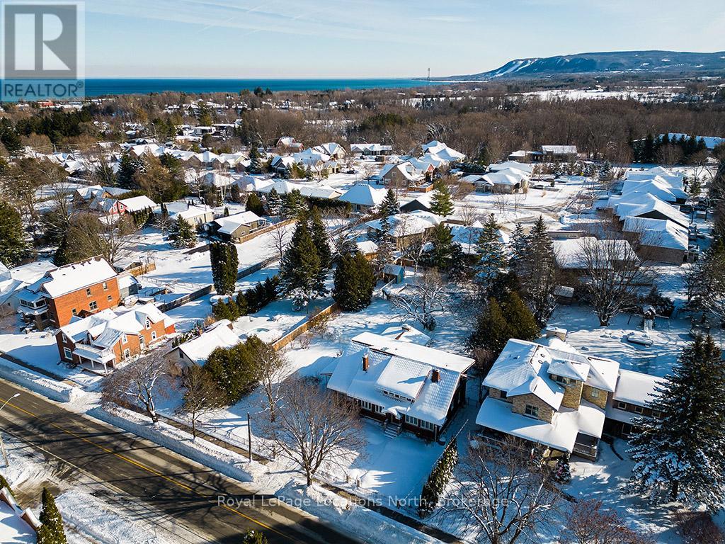 145 BRUCE STREET S, Blue Mountains (Thornbury), Ontario One Percent