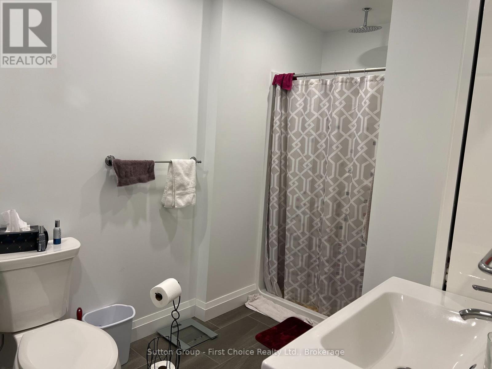 Upper - 41 Market Place, Stratford, Ontario  N5A 1A4 - Photo 6 - X11884169