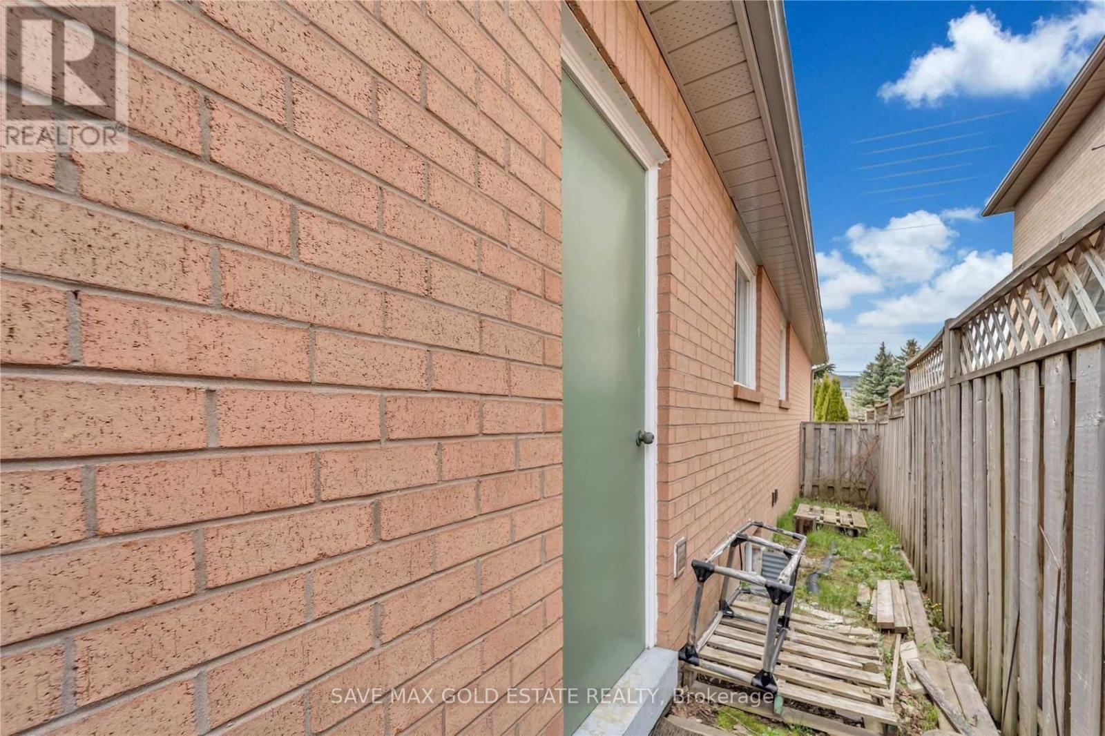 85 Cityview Circle, Barrie, Ontario  L4N 7V1 - Photo 8 - S11884148