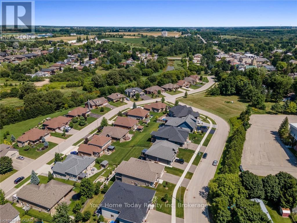 38 Faith Drive, Mapleton, Ontario  N0G 1P0 - Photo 36 - X11879792