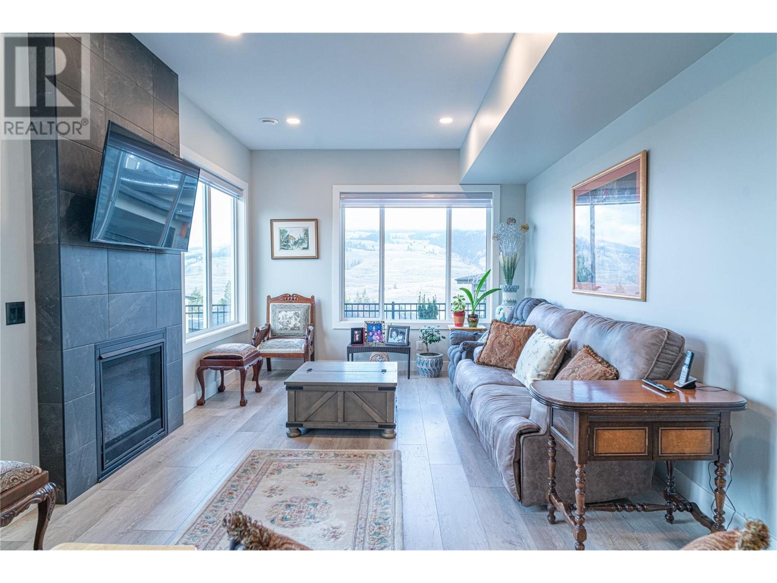 Property at 540 Barra Lane image 4