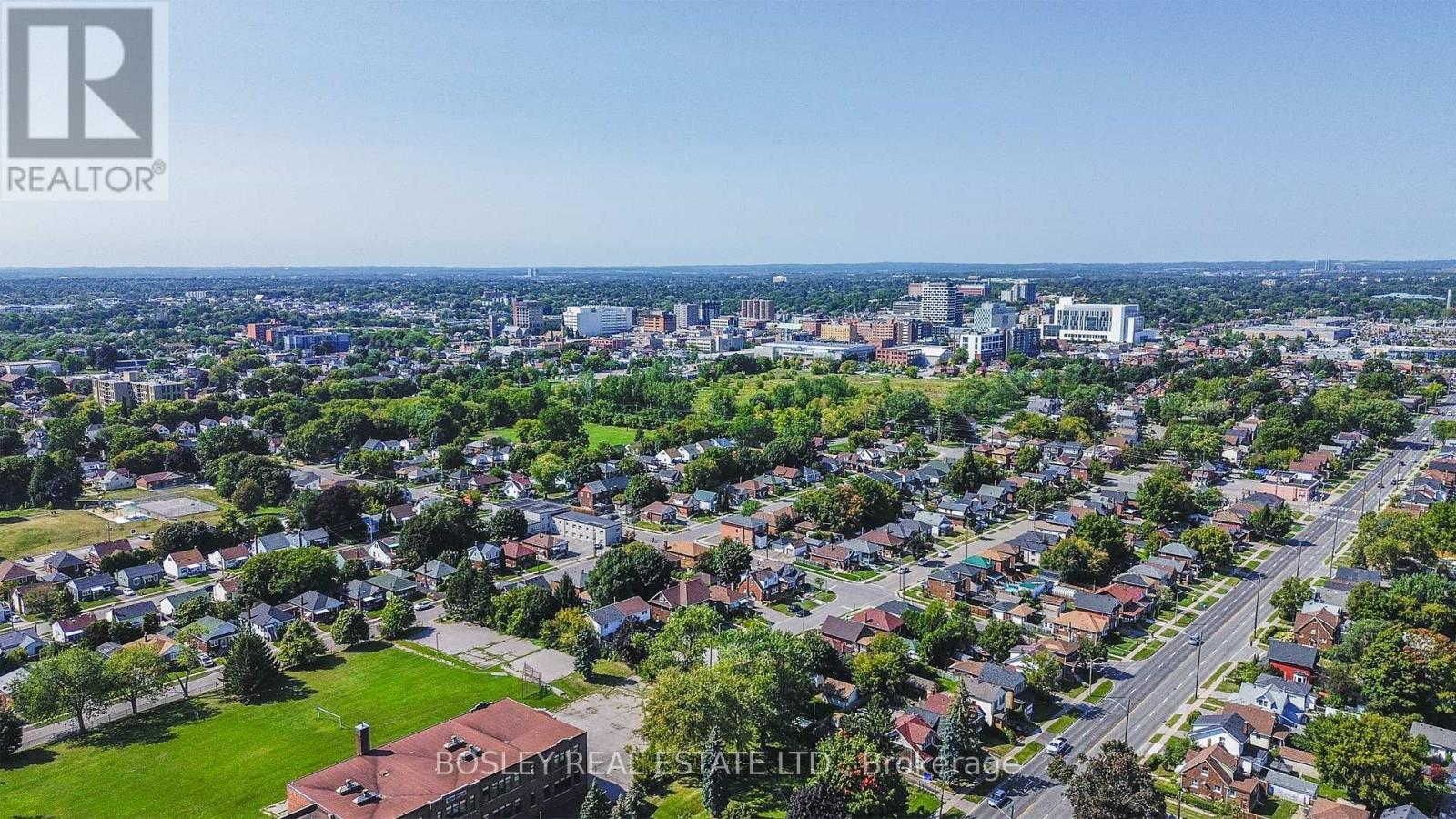 286 Saint Eloi Avenue, Oshawa (Central), Ontario  L1H 2N5 - Photo 2 - E11884219