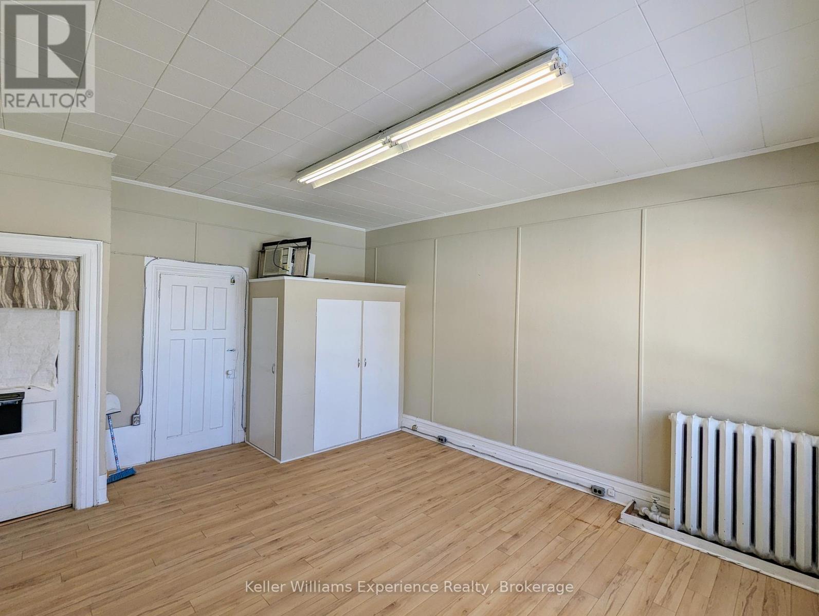 212 King Street, Midland, Ontario  L4R 3L9 - Photo 4 - S11884217