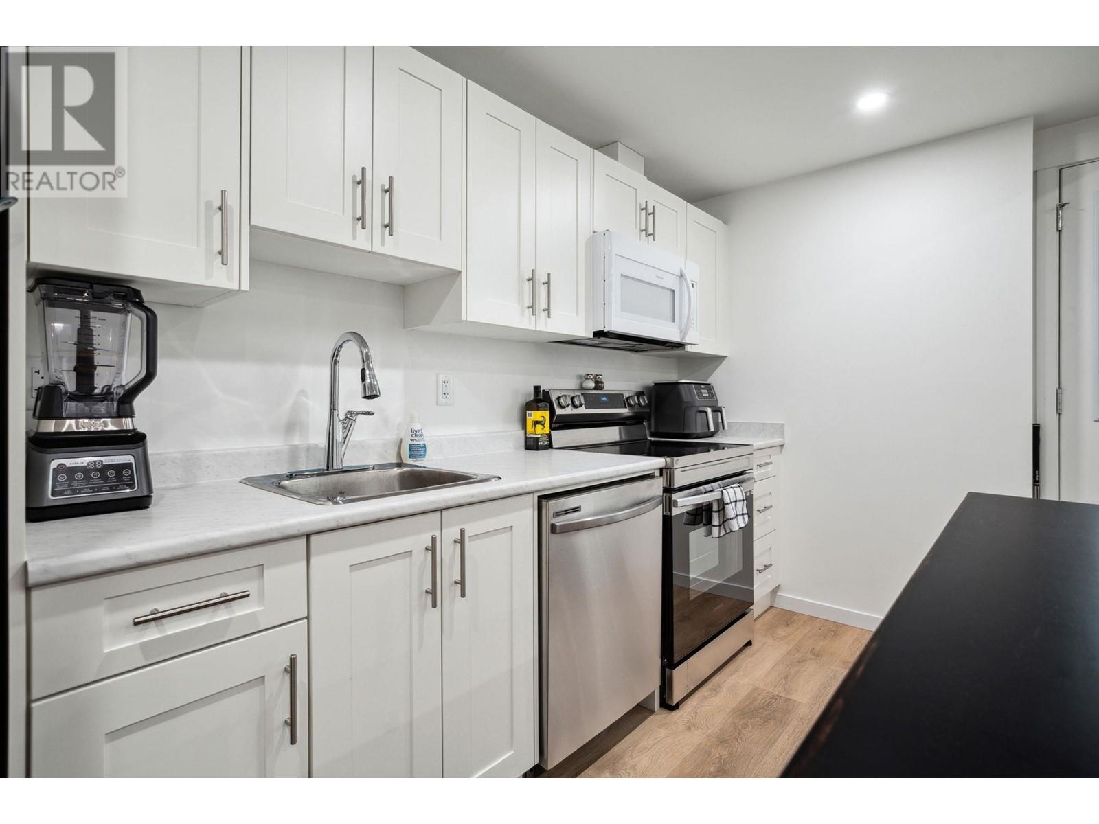 3429 Hamber Court, Coquitlam, British Columbia  V3E 0L2 - Photo 30 - R2948786