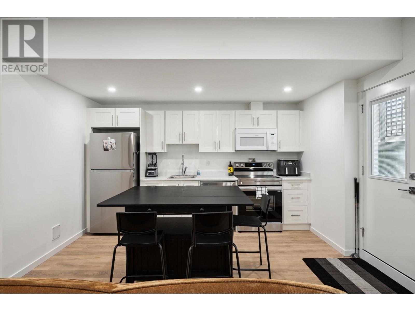 3429 Hamber Court, Coquitlam, British Columbia  V3E 0L2 - Photo 29 - R2948786