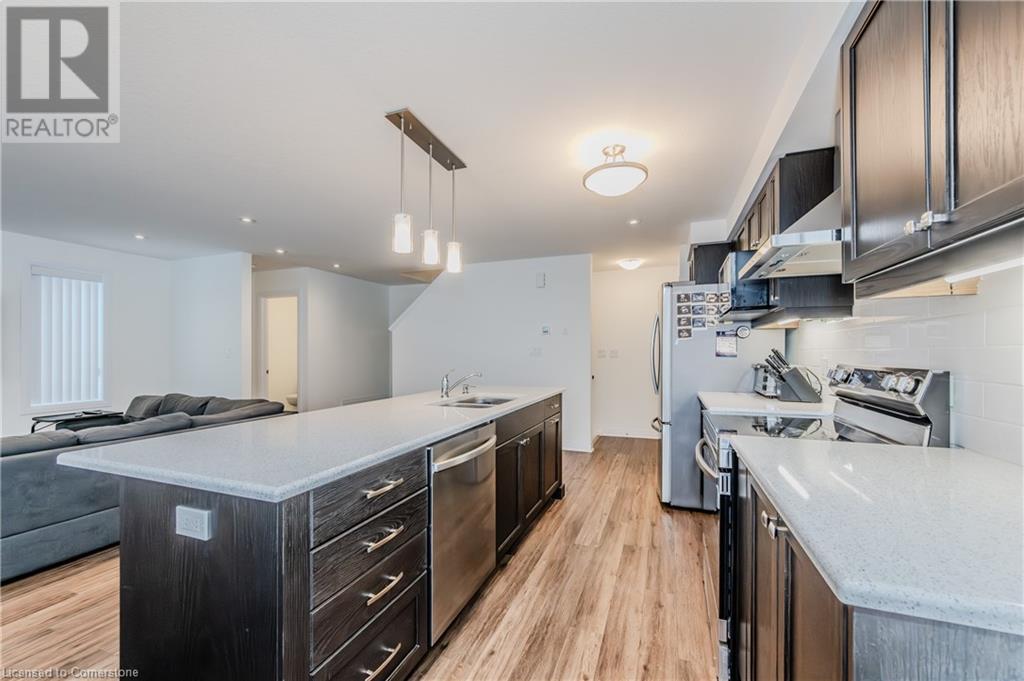 27 Valencia Avenue, Kitchener, Ontario  N2R 0R7 - Photo 14 - 40683285