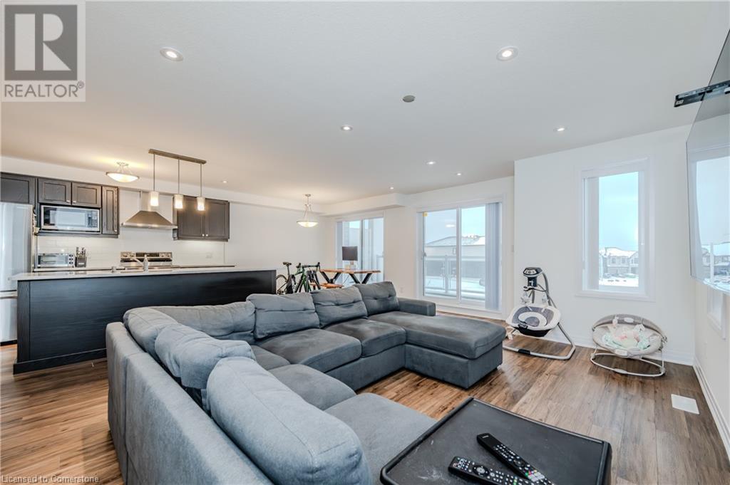 27 Valencia Avenue, Kitchener, Ontario  N2R 0R7 - Photo 21 - 40683285