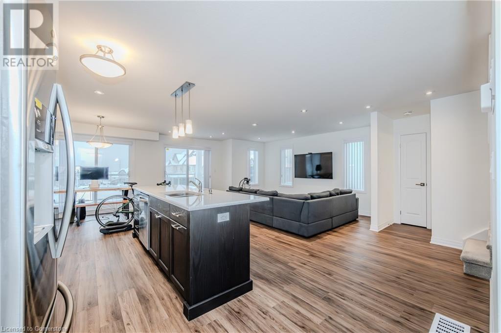 27 Valencia Avenue, Kitchener, Ontario  N2R 0R7 - Photo 9 - 40683285