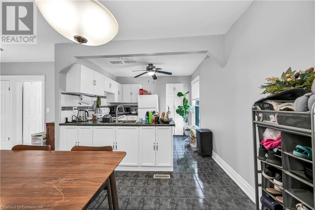 38 Myrtle Avenue Unit# 2, Hamilton, Ontario  L8M 2E9 - Photo 3 - 40683320