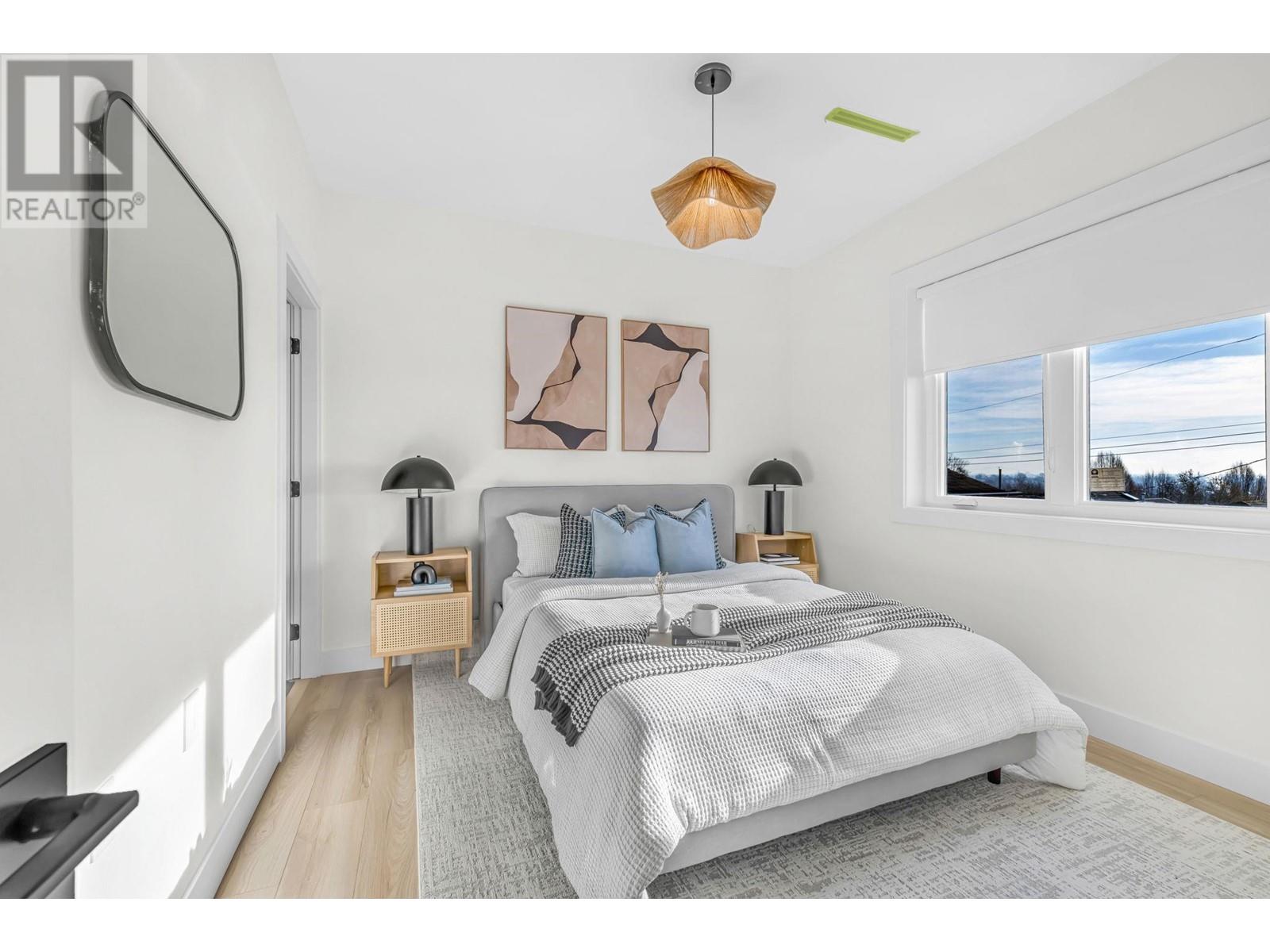 Listing Picture 11 of 30 : 720 E 62ND AVENUE, Vancouver / 溫哥華 - 魯藝地產 Yvonne Lu Group - MLS Medallion Club Member