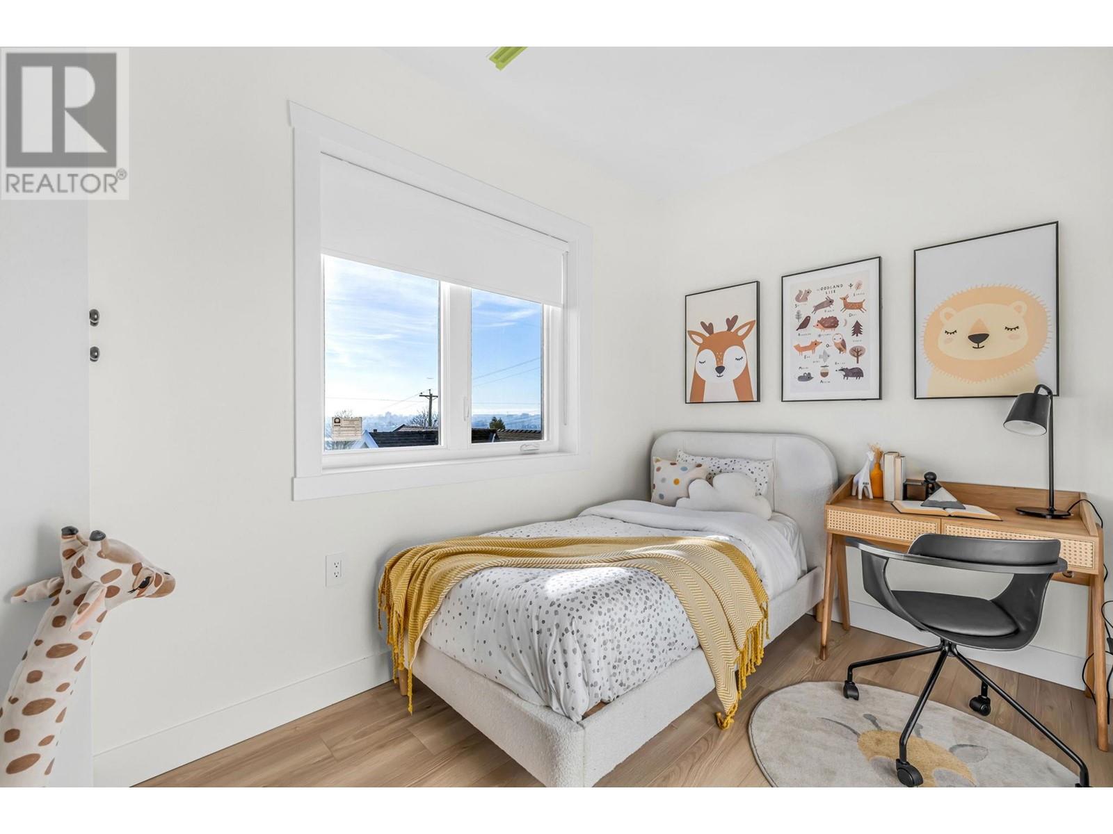 Listing Picture 9 of 30 : 720 E 62ND AVENUE, Vancouver / 溫哥華 - 魯藝地產 Yvonne Lu Group - MLS Medallion Club Member