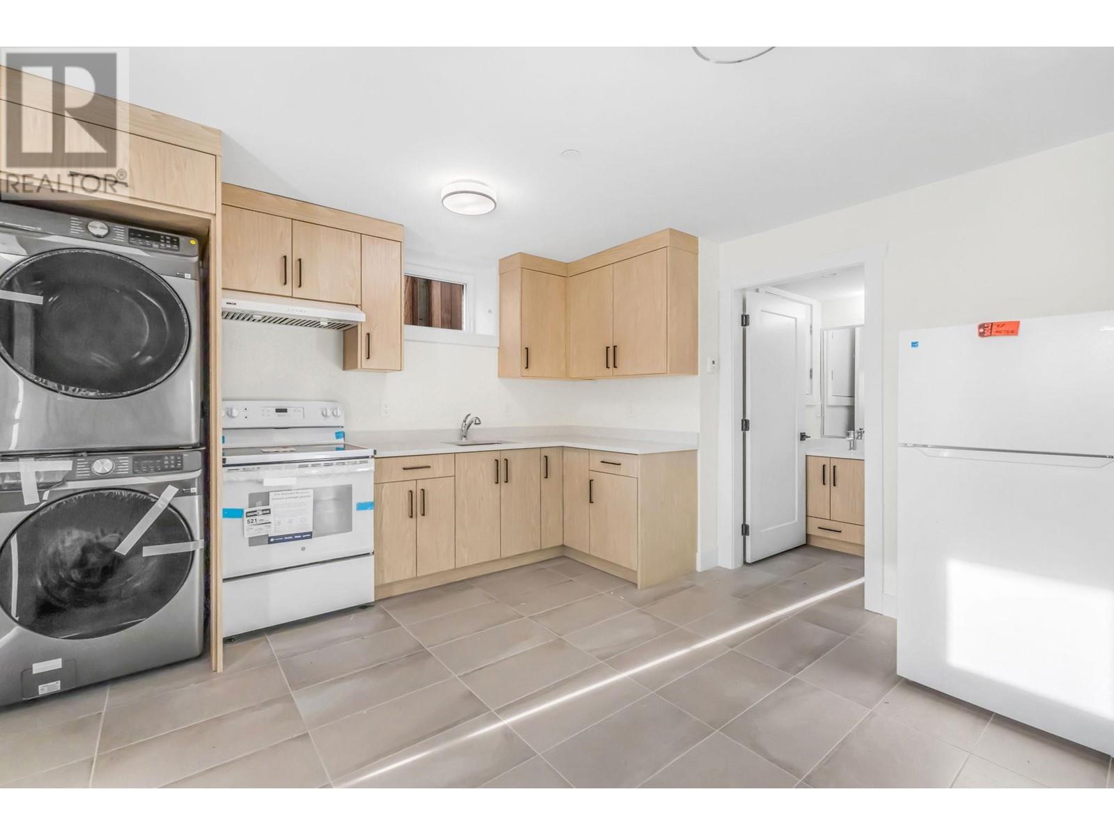 Listing Picture 15 of 30 : 720 E 62ND AVENUE, Vancouver / 溫哥華 - 魯藝地產 Yvonne Lu Group - MLS Medallion Club Member