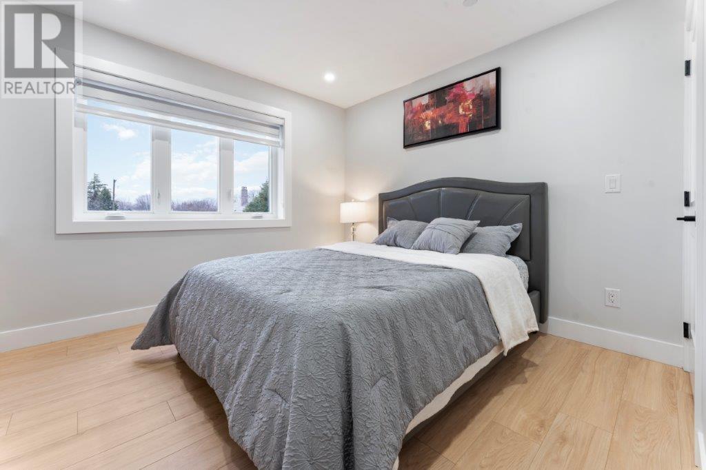 Listing Picture 16 of 31 : 2560 DUNDAS STREET, Vancouver / 溫哥華 - 魯藝地產 Yvonne Lu Group - MLS Medallion Club Member