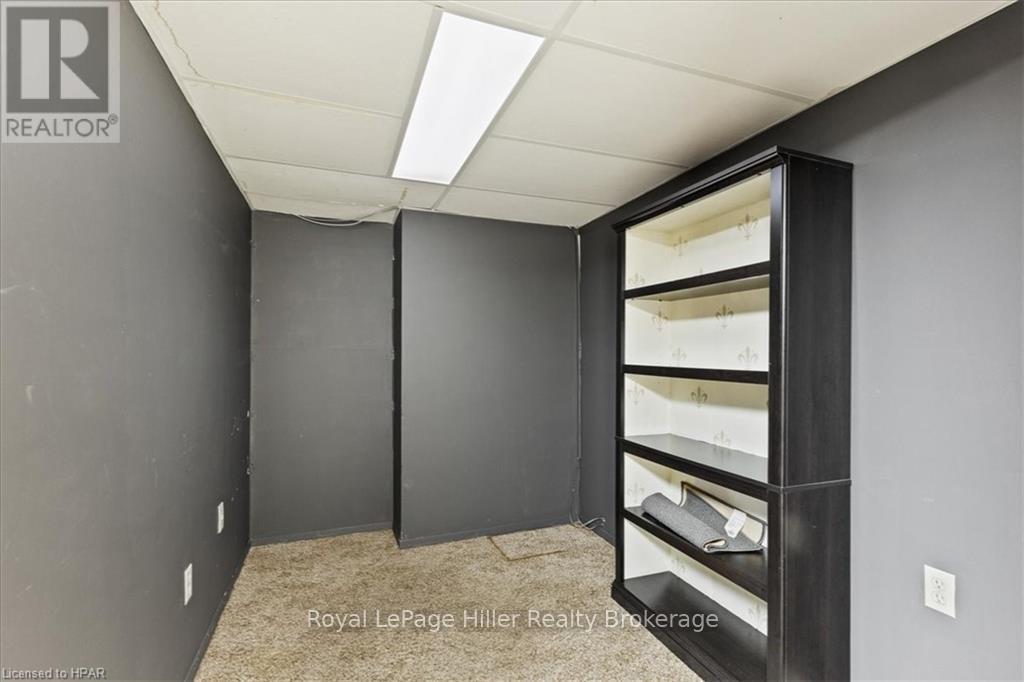 250 Stella Avenue, Southwest Middlesex, Ontario  N0L 1M0 - Photo 18 - X10780927