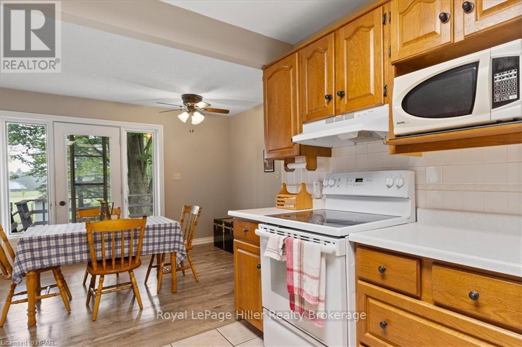 250 Stella Avenue, Southwest Middlesex, Ontario  N0L 1M0 - Photo 8 - X10780927