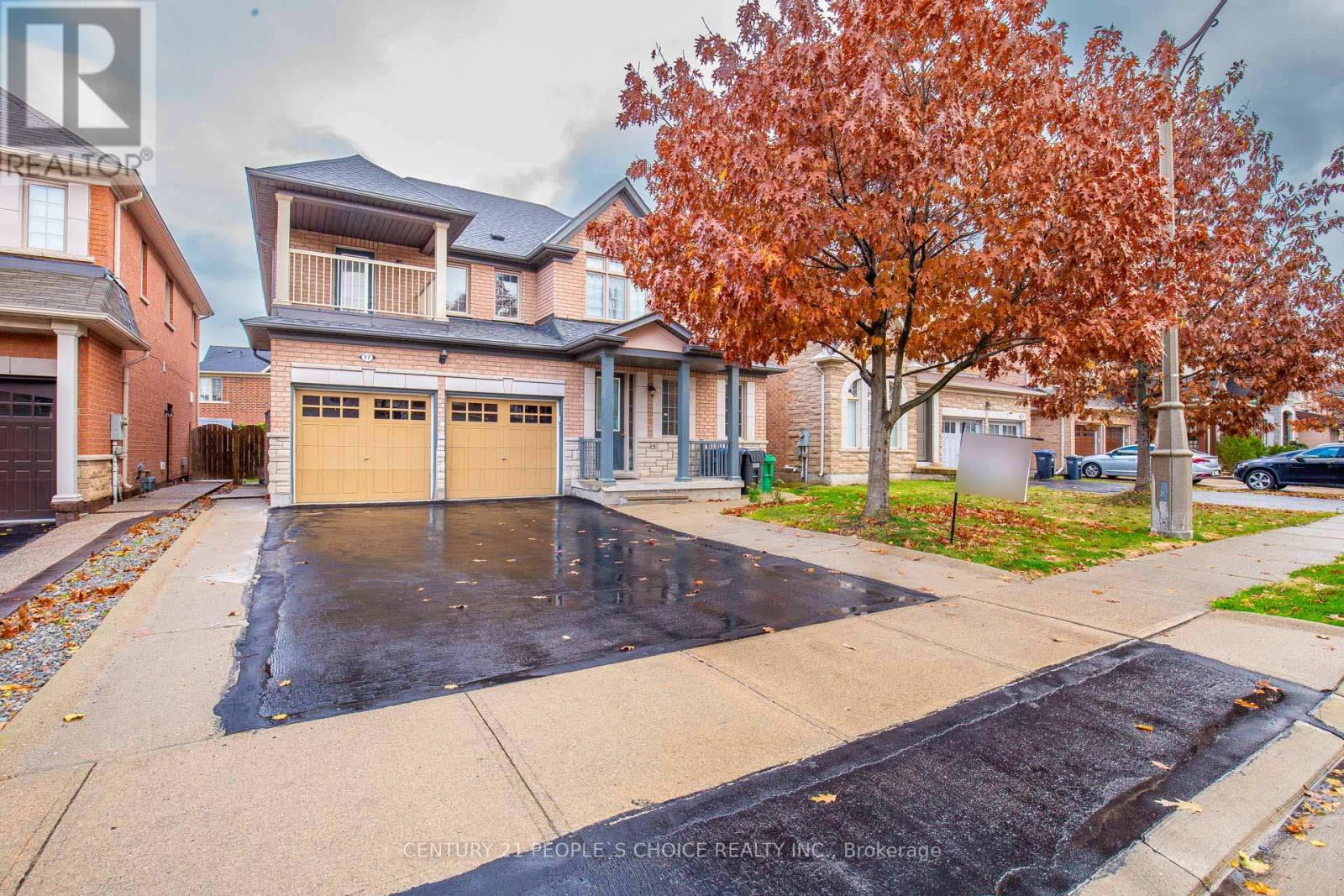 17 FRESHMEADOW STREET, Brampton, Ontario