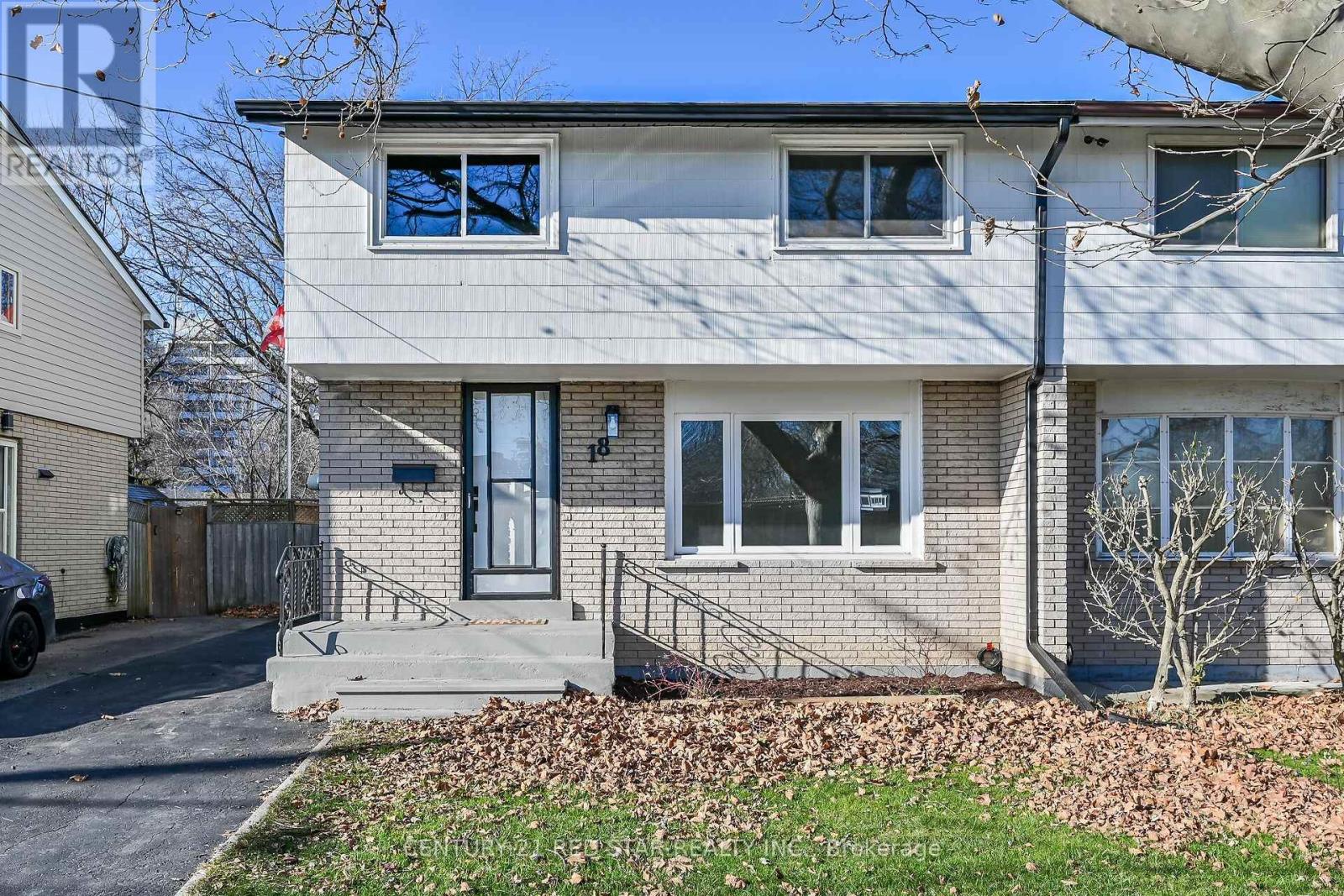 18 PALMER ROAD, hamilton (berrisfield), Ontario