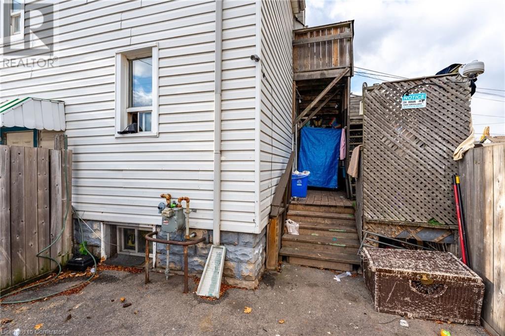 427 Cannon Street, Hamilton, Ontario  L8L 2C8 - Photo 11 - 40683863