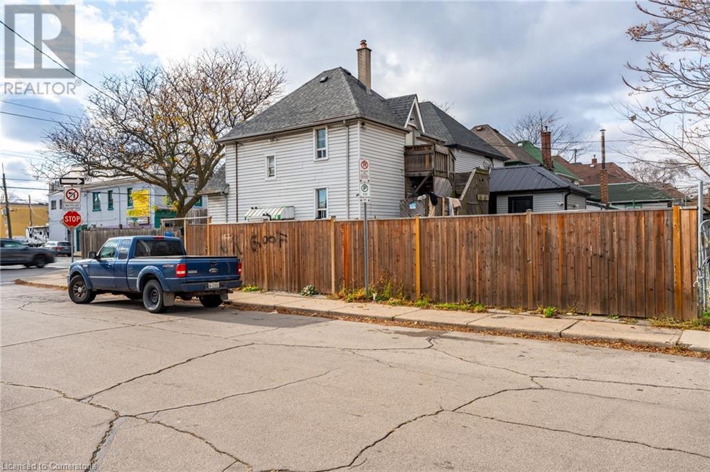 427 Cannon Street, Hamilton, Ontario  L8L 2C8 - Photo 8 - 40683863
