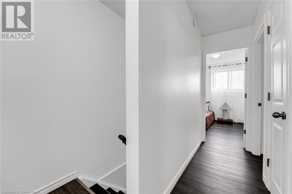 293 Limeridge Road W Unit# 12, Hamilton, Ontario  L9C 2V4 - Photo 14 - 40683870